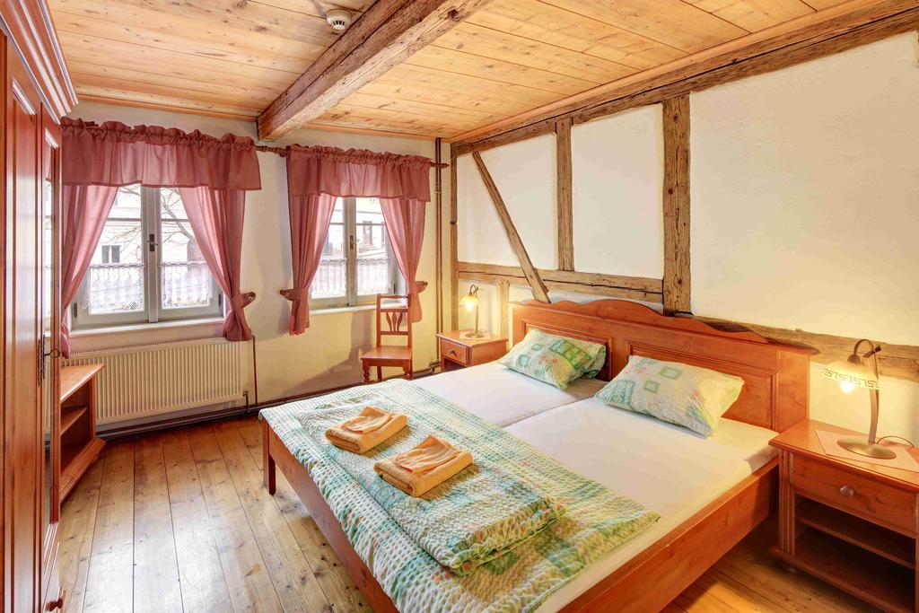 Hradni Basta Hotel Becov nad Teplou Luaran gambar