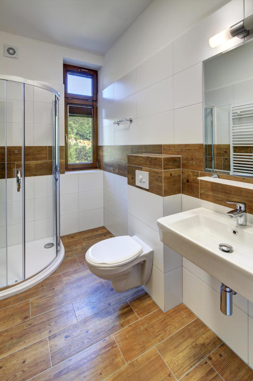 Hradni Basta Hotel Becov nad Teplou Luaran gambar