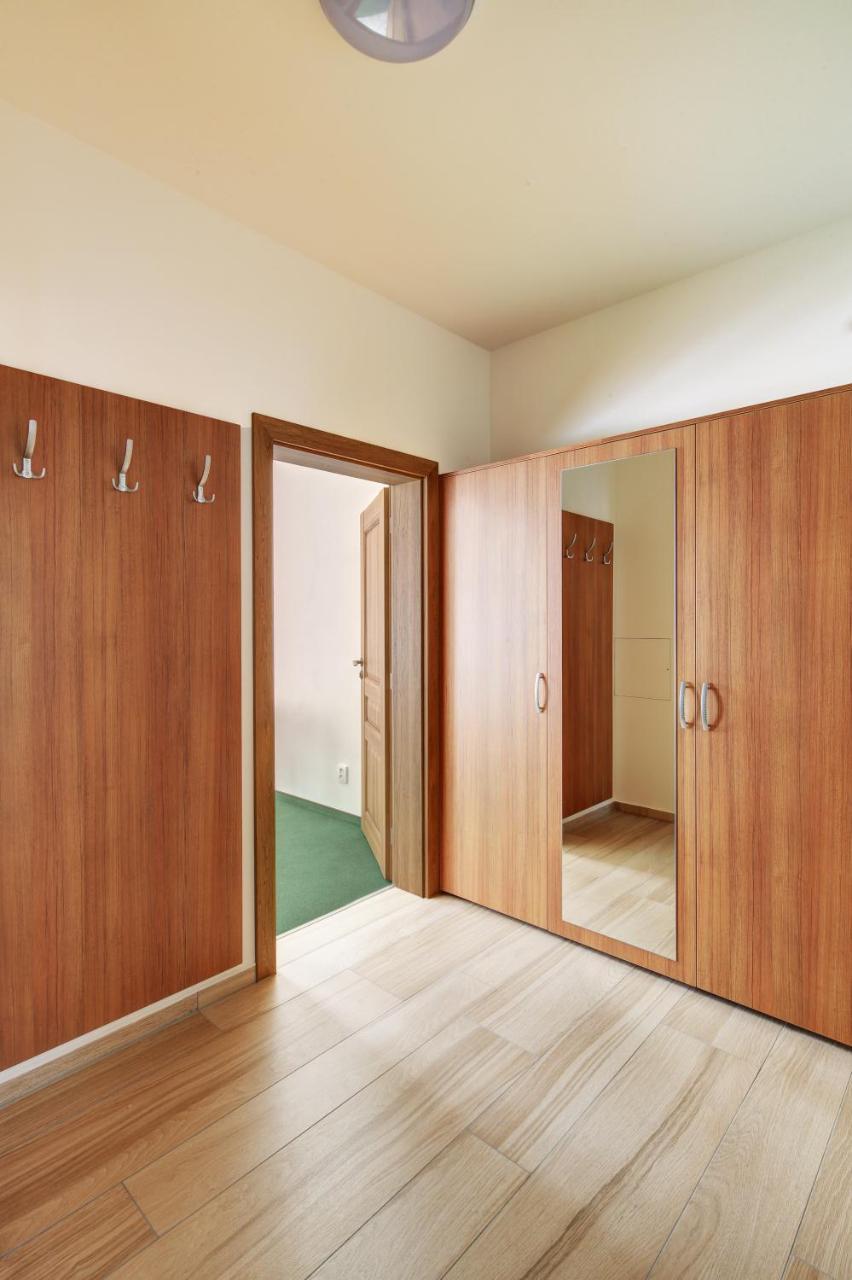 Hradni Basta Hotel Becov nad Teplou Luaran gambar